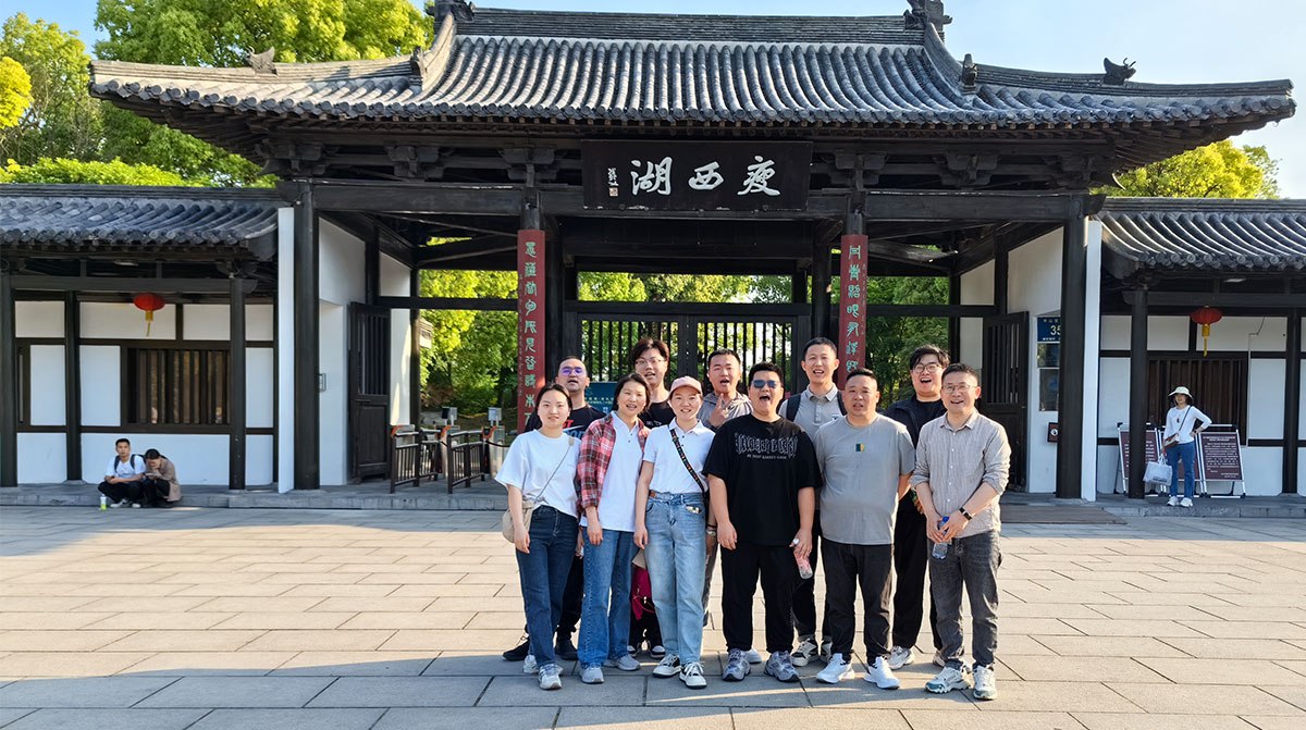 鸿腾智能团建活动